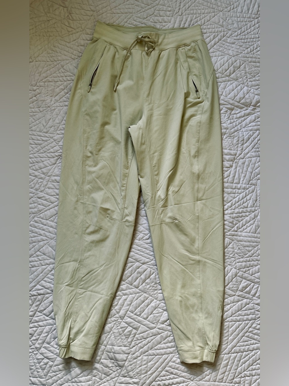Lululemon Women’s Beige Cream Drawstring Jogger Pants